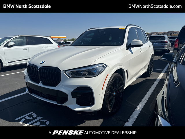 2022 BMW X5 M50i