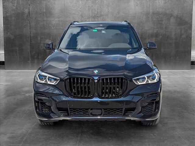 2022 BMW X5 M50i