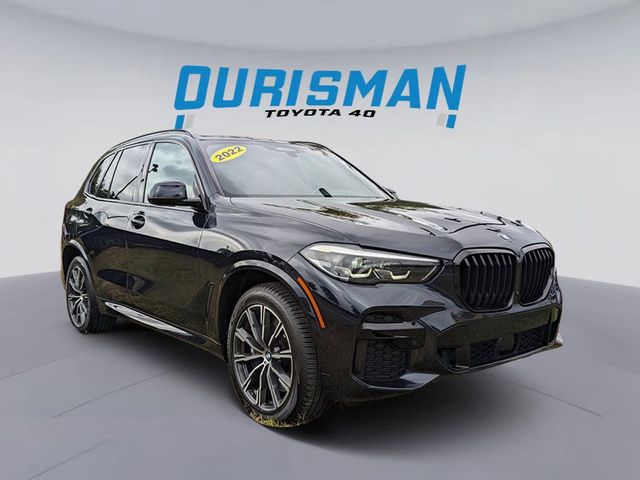 2022 BMW X5 M50i