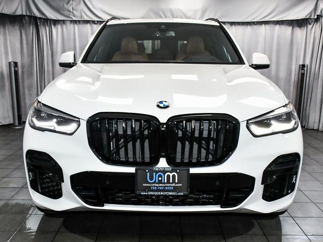 2022 BMW X5 M50i