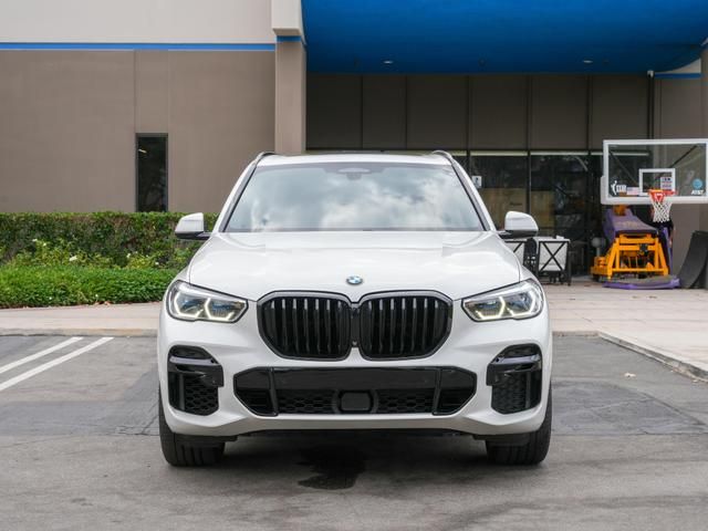 2022 BMW X5 M50i