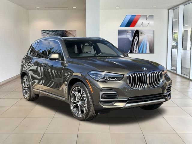 2022 BMW X5 xDrive45e