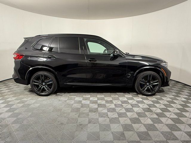 2022 BMW X5 M Base