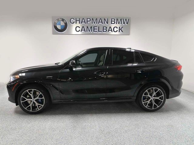 2022 BMW X6 M50i