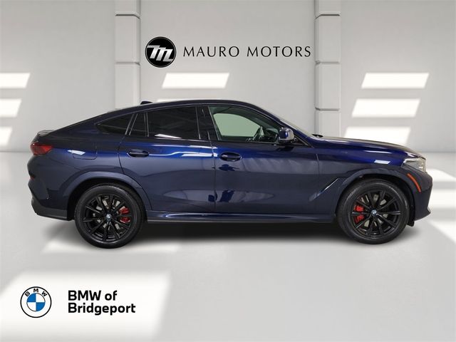 2022 BMW X6 M50i