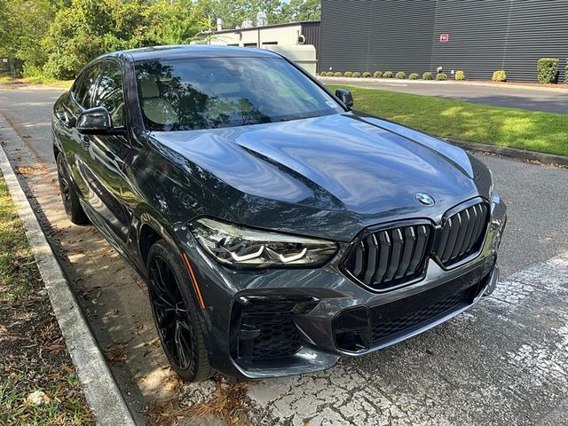 2022 BMW X6 M50i