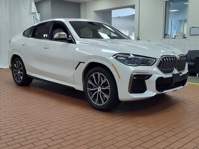 2022 BMW X6 M50i