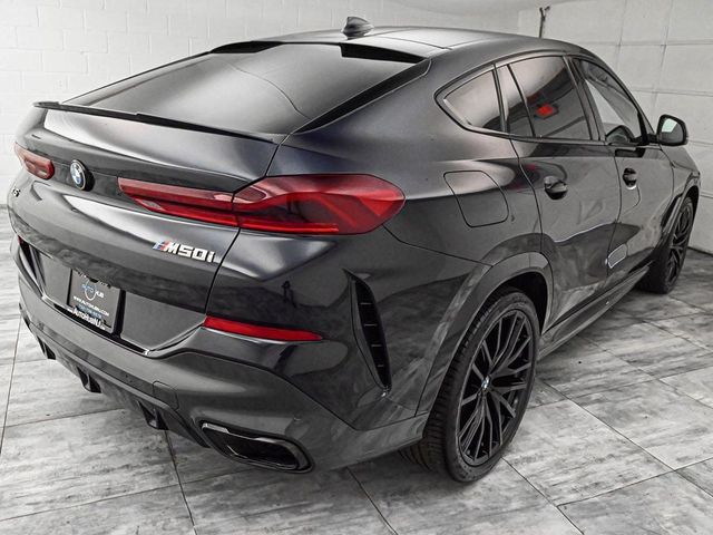 2022 BMW X6 M50i