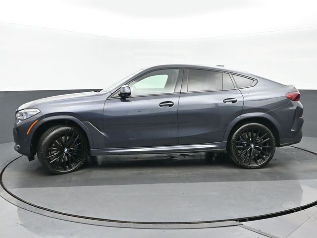 2022 BMW X6 M50i