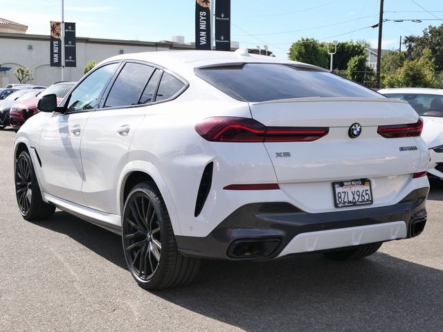 2022 BMW X6 M50i