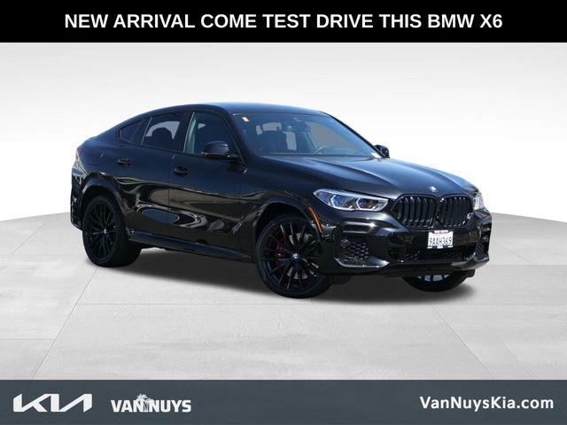 2022 BMW X6 M50i