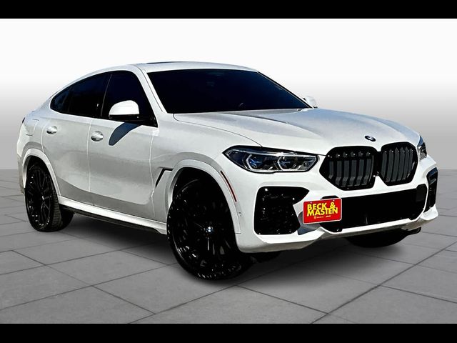 2022 BMW X6 M50i