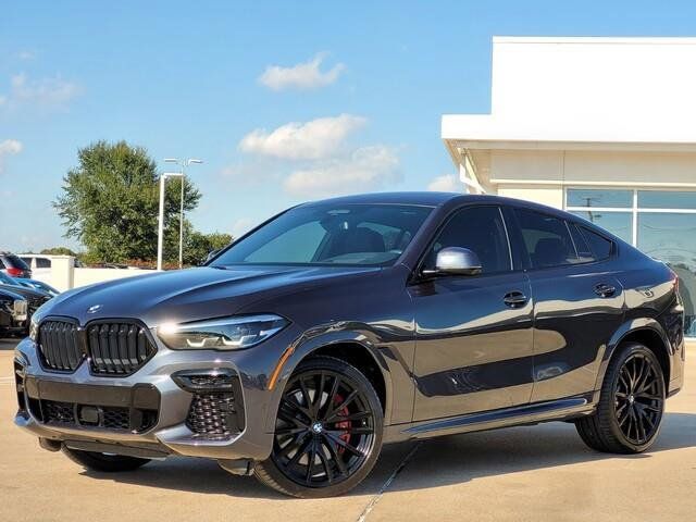 2022 BMW X6 M50i