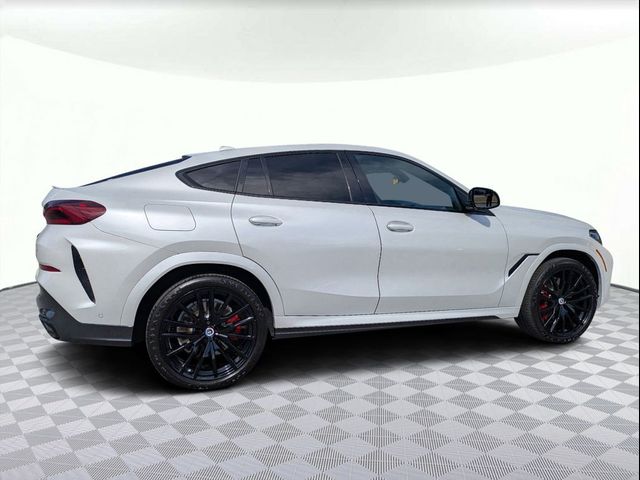 2022 BMW X6 M50i