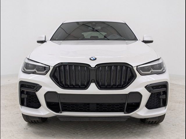 2022 BMW X6 M50i