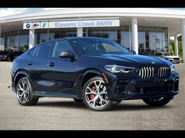 2022 BMW X6 M50i