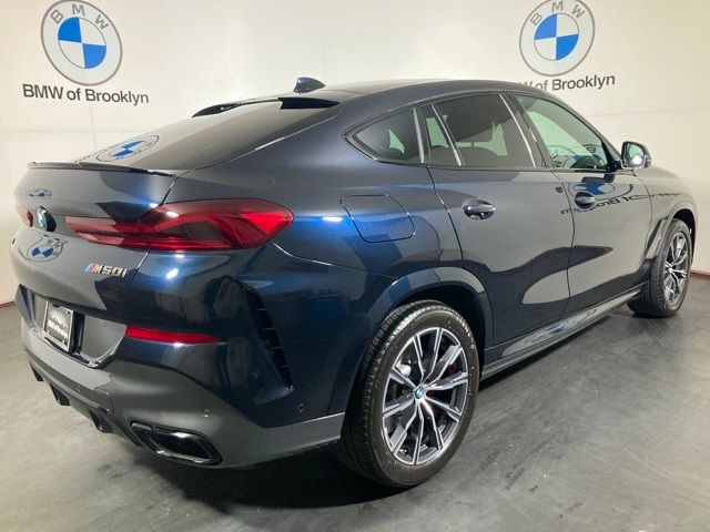 2022 BMW X6 M50i