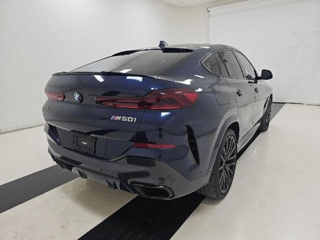 2022 BMW X6 M50i