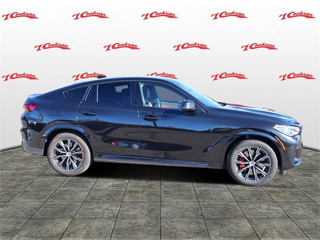 2022 BMW X6 M50i