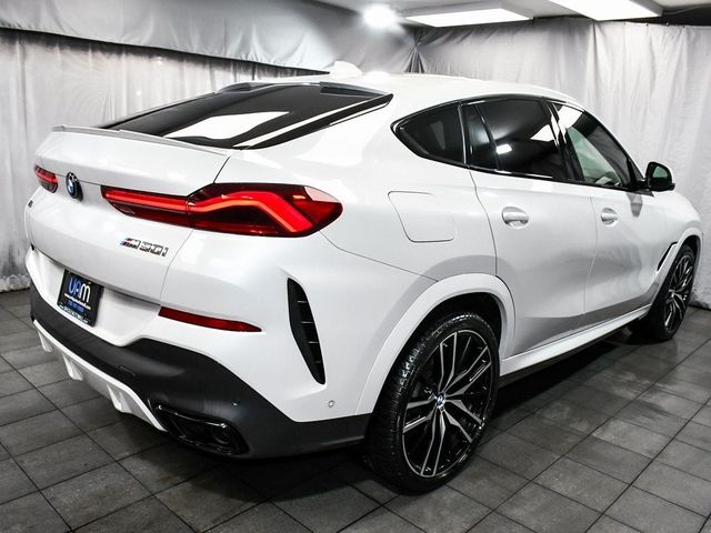 2022 BMW X6 M50i