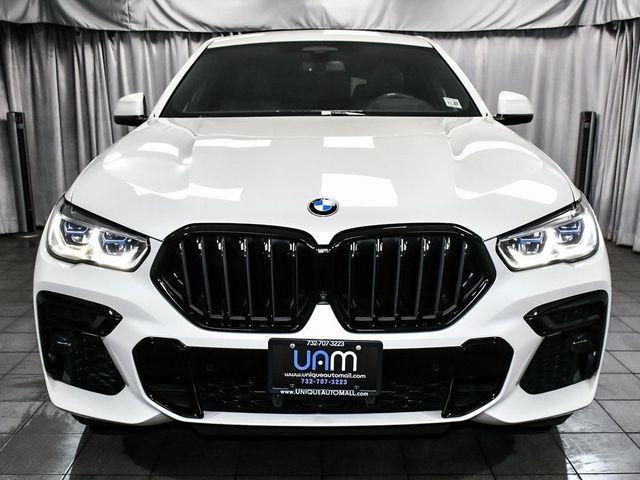 2022 BMW X6 M50i