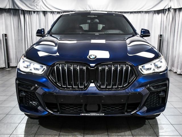 2022 BMW X6 M50i