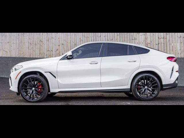 2022 BMW X6 M50i