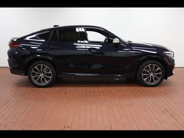 2022 BMW X6 M50i