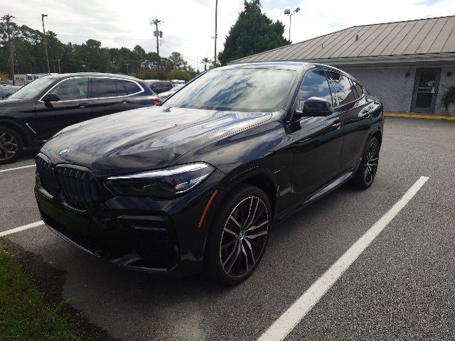 2022 BMW X6 M50i