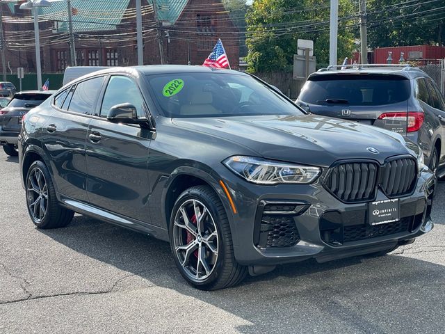 2022 BMW X6 M50i