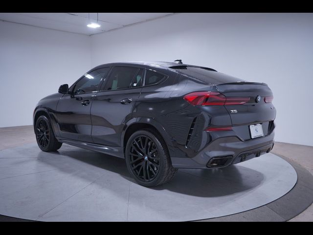 2022 BMW X6 M50i