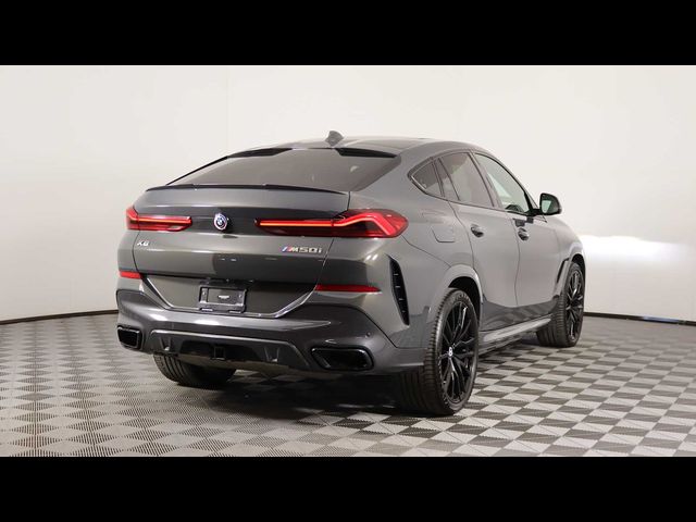 2022 BMW X6 M50i