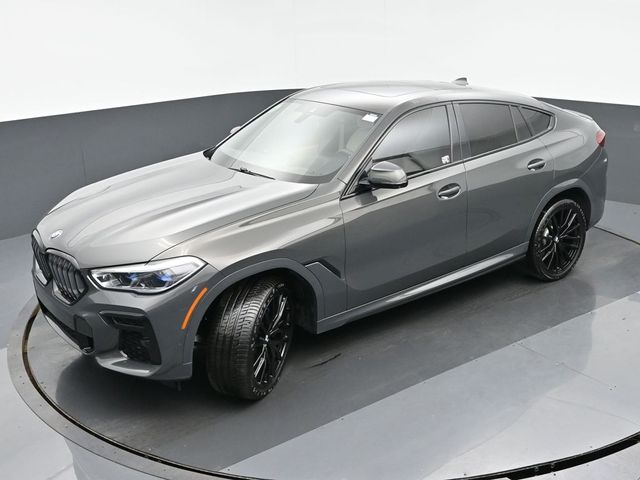 2022 BMW X6 M50i