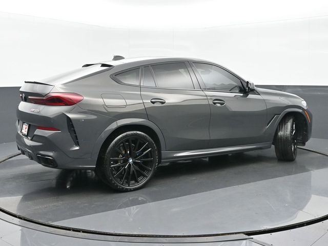 2022 BMW X6 M50i