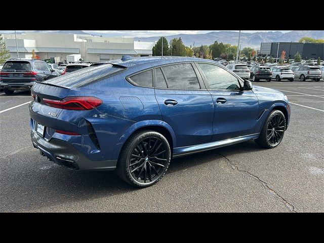 2022 BMW X6 M50i