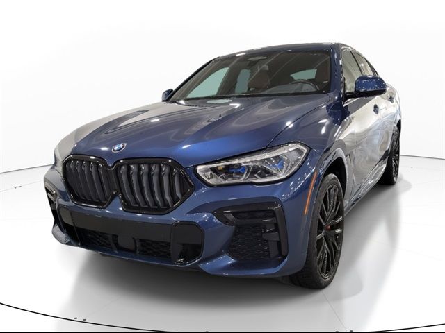 2022 BMW X6 M50i