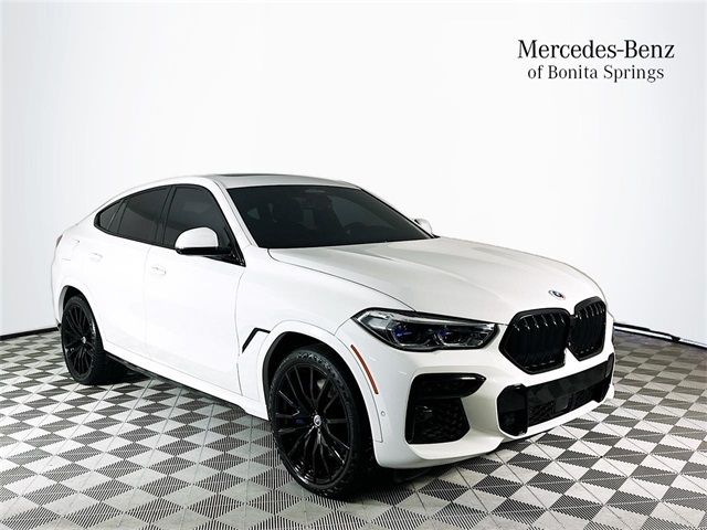 2022 BMW X6 M50i