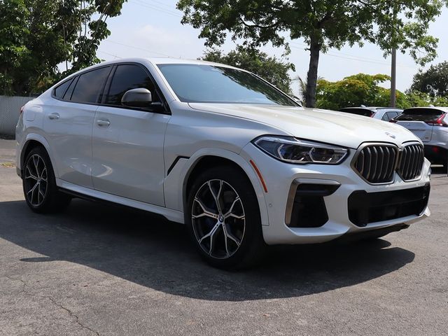 2022 BMW X6 M50i