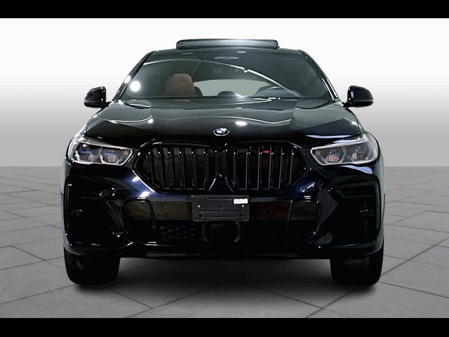 2022 BMW X6 M50i