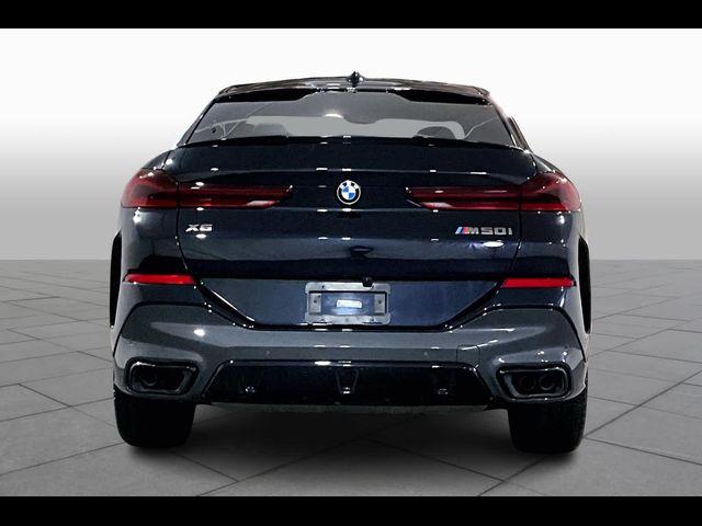 2022 BMW X6 M50i