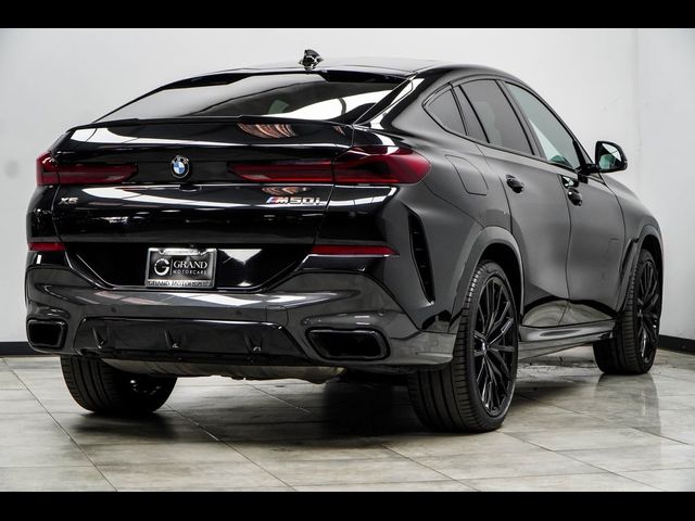 2022 BMW X6 M50i