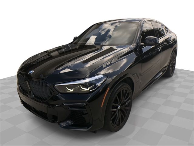 2022 BMW X6 M50i