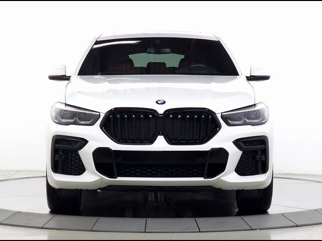 2022 BMW X6 M50i