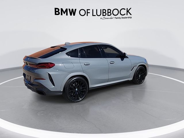 2022 BMW X6 M50i