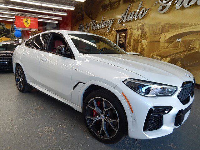 2022 BMW X6 M50i