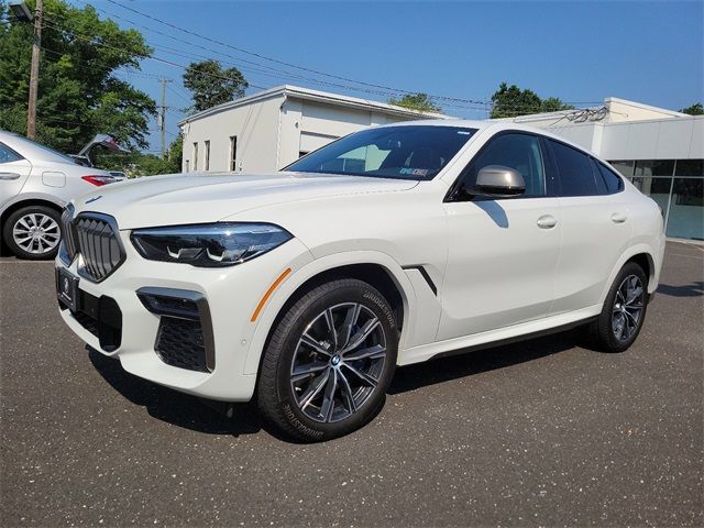 2022 BMW X6 M50i