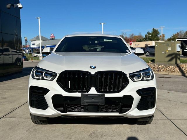 2022 BMW X6 M50i