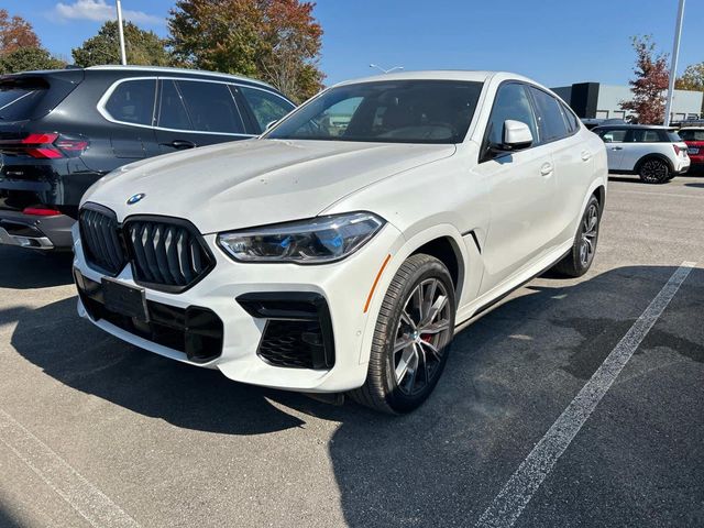 2022 BMW X6 M50i