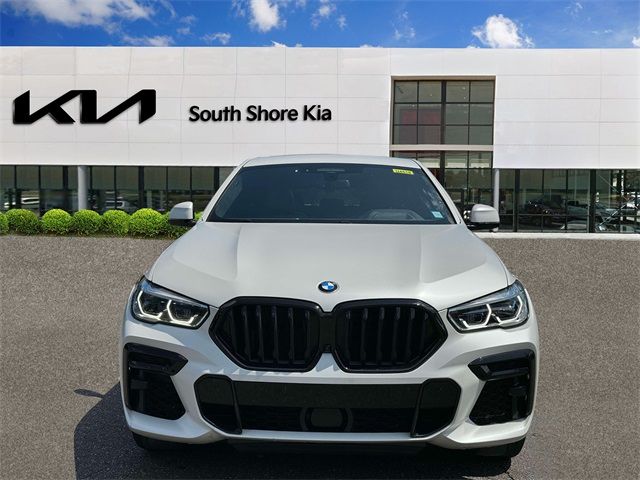 2022 BMW X6 M50i