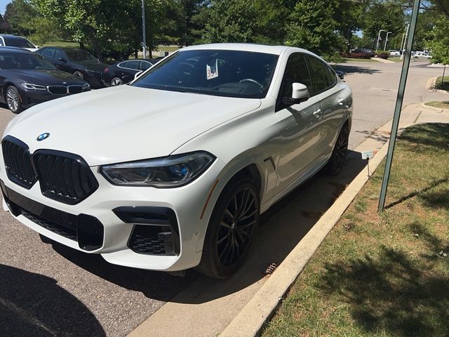 2022 BMW X6 M50i